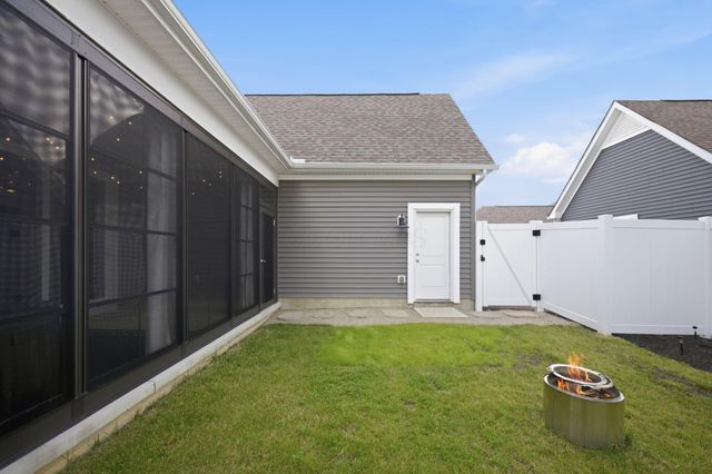 5611 Jessica Lane W, Powell, OH 43065