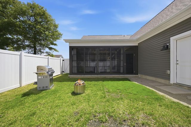 5611 Jessica Lane W, Powell, OH 43065