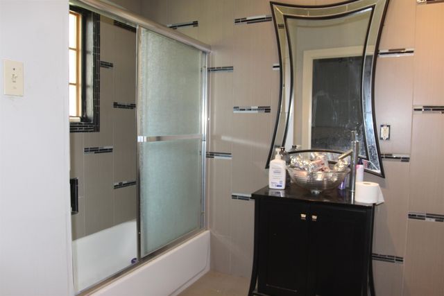 1015 CLAY POND DR, Unincorporated, TN 38060