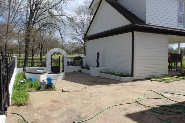 1015 CLAY POND DR, Unincorporated, TN 38060