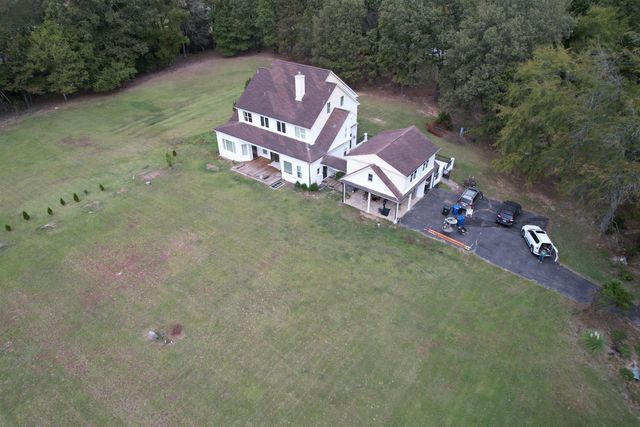 1015 CLAY POND DR, Unincorporated, TN 38060