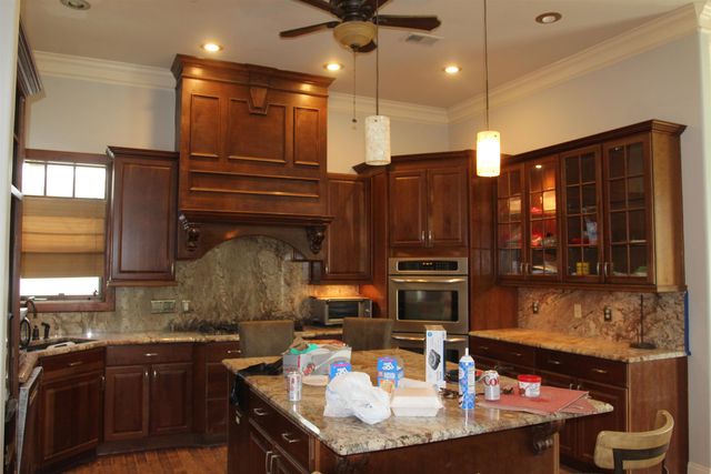 1015 CLAY POND DR, Unincorporated, TN 38060