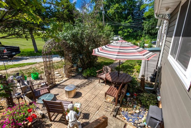204 Chestnut Street, Leclaire, IA 52753
