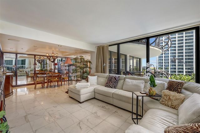 2843 S Bayshore Dr 11F, Miami, FL 33133