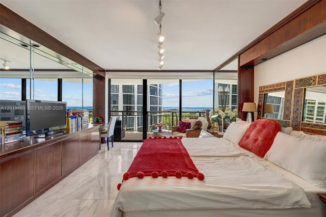 2843 S Bayshore Dr 11F, Miami, FL 33133