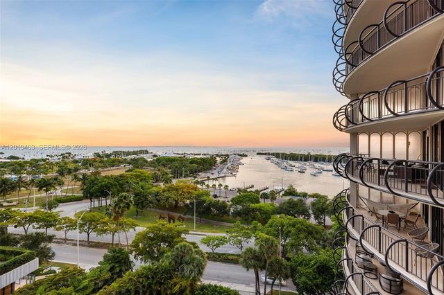 2843 S Bayshore Dr 11F, Miami, FL 33133