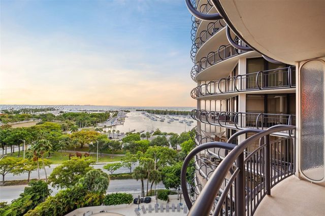 2843 S Bayshore Dr 11F, Miami, FL 33133
