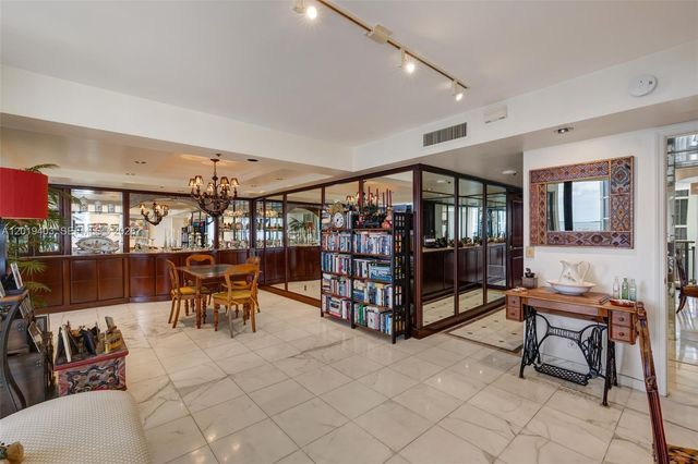 2843 S Bayshore Dr 11F, Miami, FL 33133