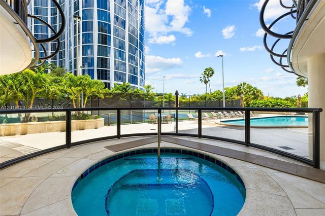 2843 S Bayshore Dr 11F, Miami, FL 33133