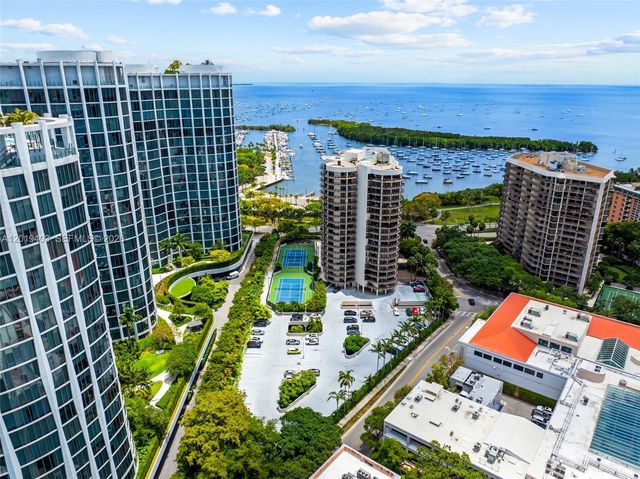 2843 S Bayshore Dr 11F, Miami, FL 33133