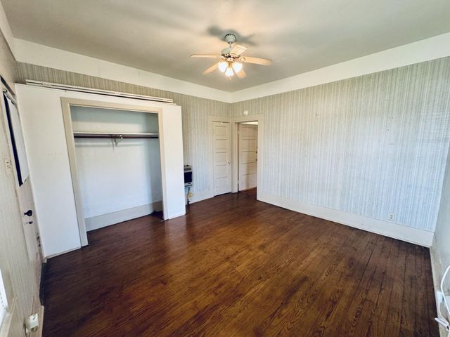 2305 Beaumont Avenue, Liberty, TX 77575