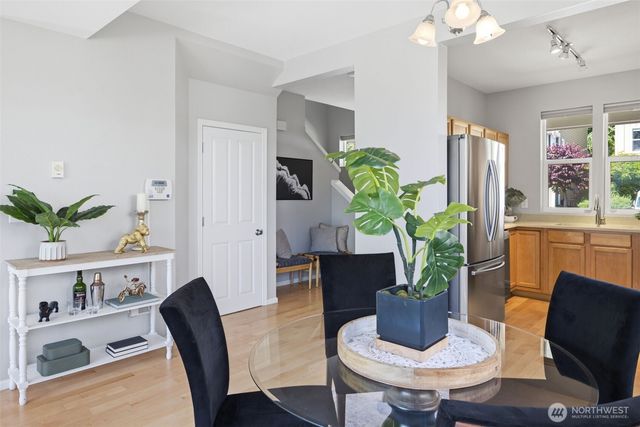 7624 39th Avenue S, Seattle, WA 98118