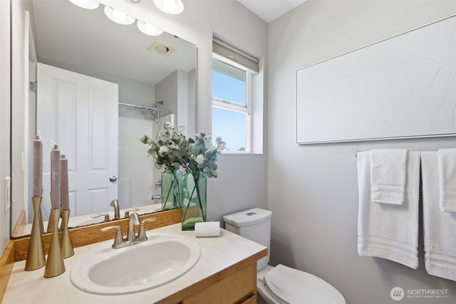 7624 39th Avenue S, Seattle, WA 98118