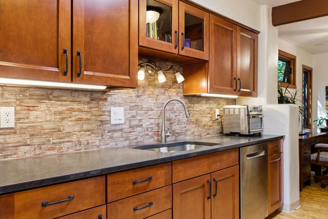 2938 Plaza Azul, Santa Fe, NM 87507