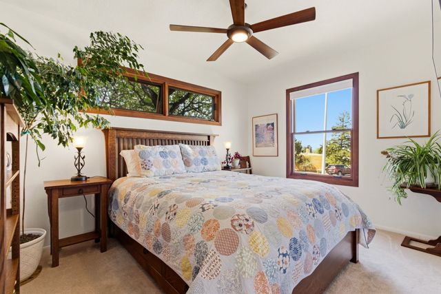 2938 Plaza Azul, Santa Fe, NM 87507