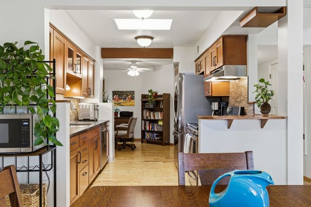 2938 Plaza Azul, Santa Fe, NM 87507