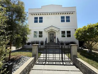 125 Park Road B, Burlingame, CA 94010