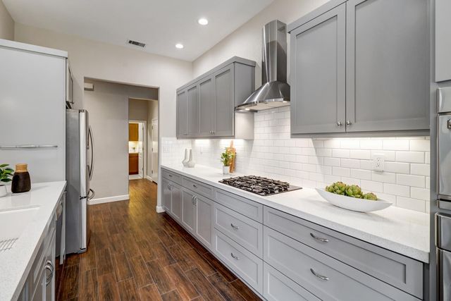 4041 Coldwater Dr, Rocklin, CA 95765