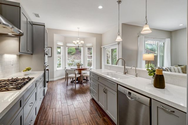 4041 Coldwater Dr, Rocklin, CA 95765