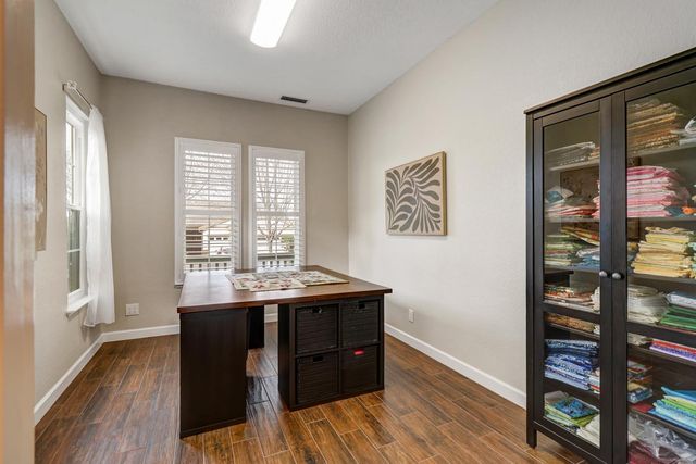 4041 Coldwater Dr, Rocklin, CA 95765