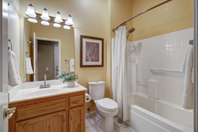 4041 Coldwater Dr, Rocklin, CA 95765