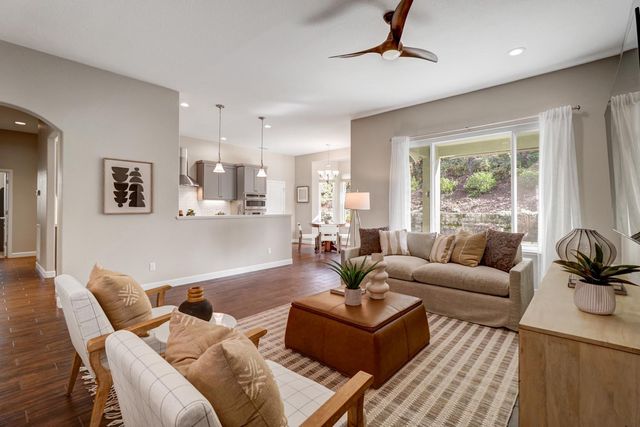 4041 Coldwater Dr, Rocklin, CA 95765