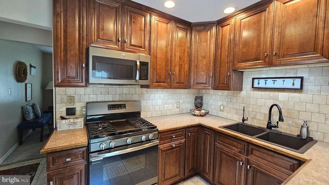 11 FRANMAR DR, Bridgeton, NJ 08302
