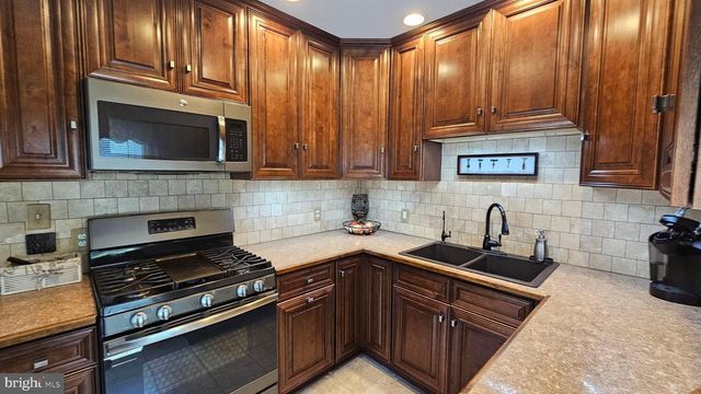 11 FRANMAR DR, Bridgeton, NJ 08302