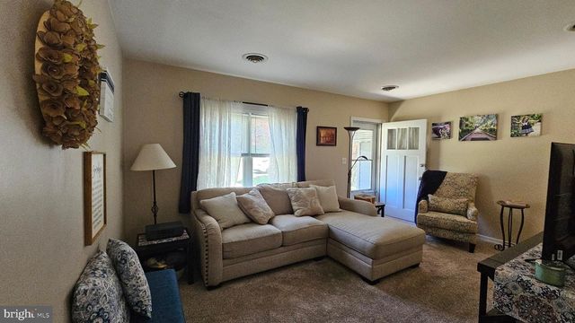 11 FRANMAR DR, Bridgeton, NJ 08302