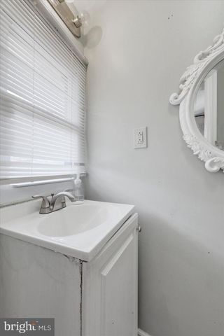1121 E 11TH ST, Eddystone, PA 19022