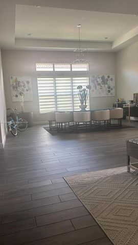 9296 Porto Way, Parkland, FL 33076