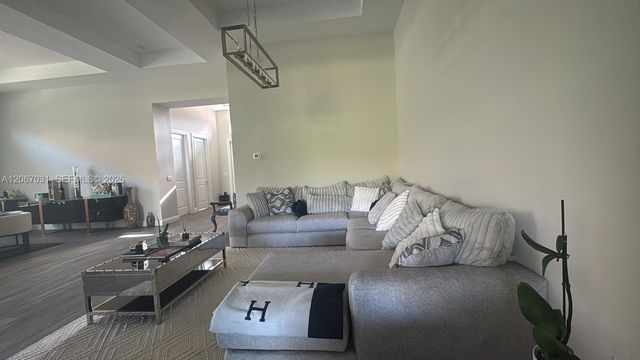 9296 Porto Way, Parkland, FL 33076