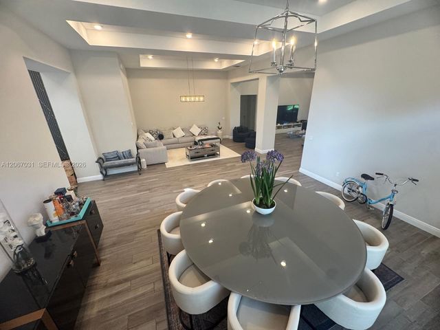 9296 Porto Way, Parkland, FL 33076