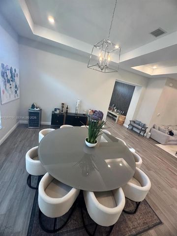 9296 Porto Way, Parkland, FL 33076