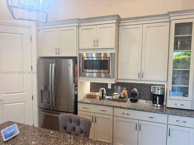 9296 Porto Way, Parkland, FL 33076