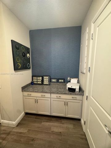 9296 Porto Way, Parkland, FL 33076