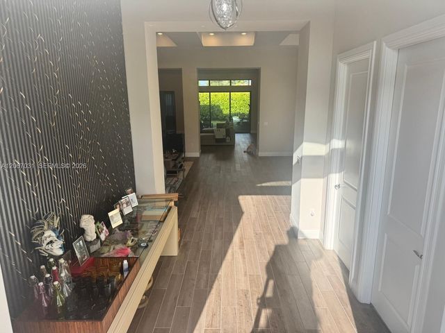 9296 Porto Way, Parkland, FL 33076