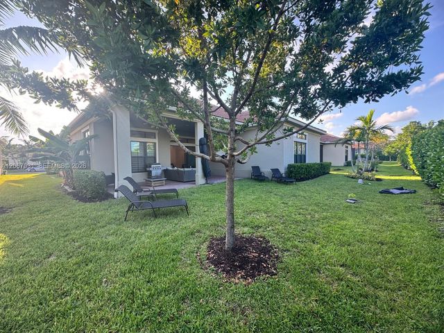 9296 Porto Way, Parkland, FL 33076