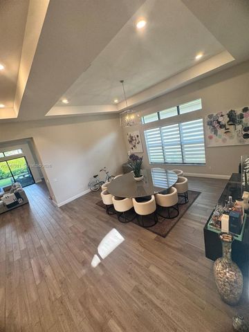 9296 Porto Way, Parkland, FL 33076