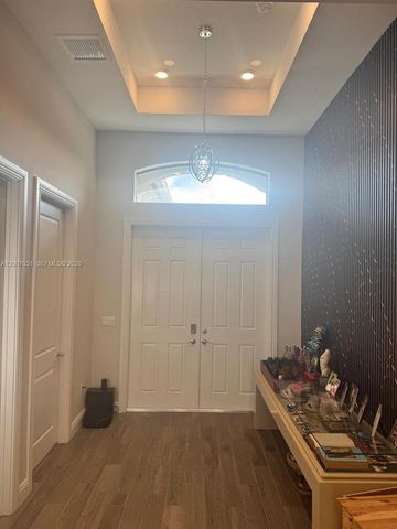 9296 Porto Way, Parkland, FL 33076