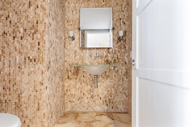 1800 S Ocean Dr UPH4301, Hallandale Beach, FL 33009