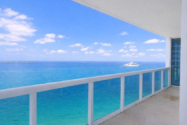 1800 S Ocean Dr UPH4301, Hallandale Beach, FL 33009