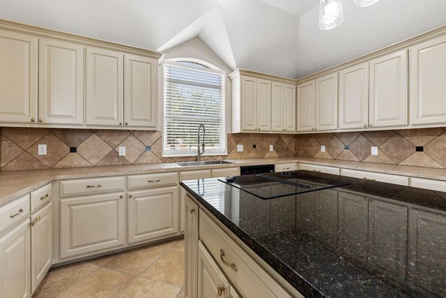 6100 Whitetail Lane, Bryan, TX 77808