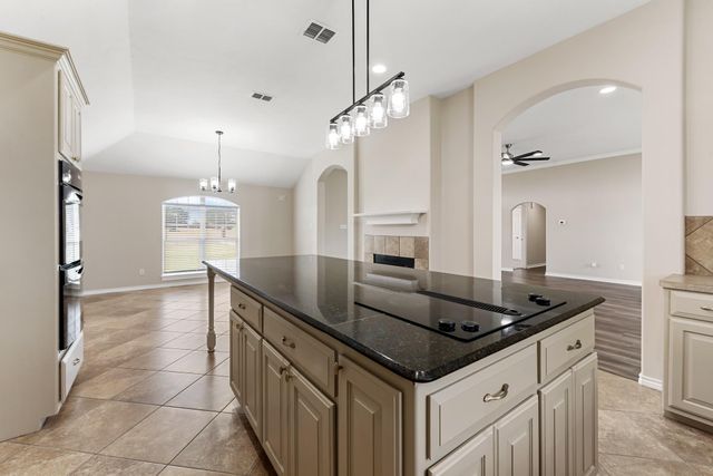 6100 Whitetail Lane, Bryan, TX 77808