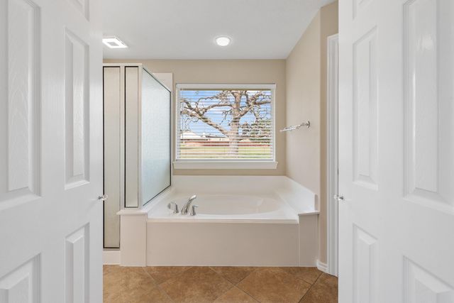 6100 Whitetail Lane, Bryan, TX 77808