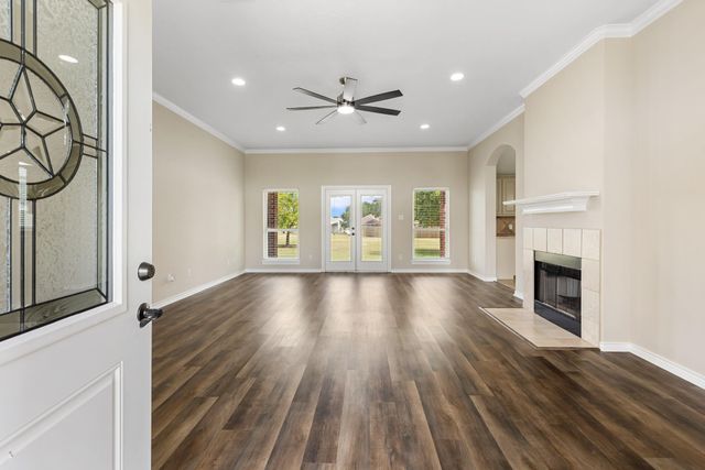 6100 Whitetail Lane, Bryan, TX 77808