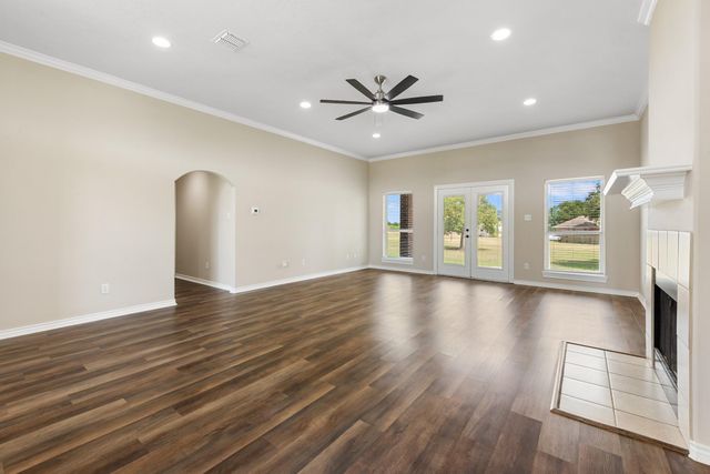 6100 Whitetail Lane, Bryan, TX 77808