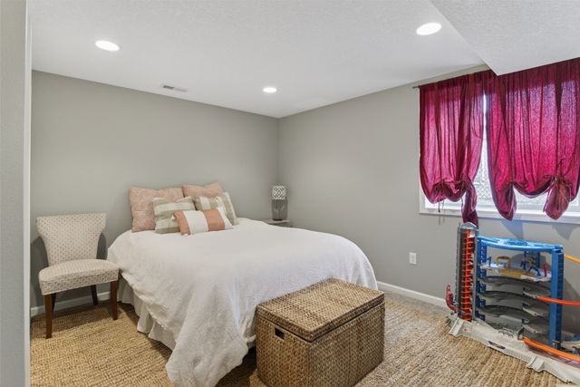 1602 Rutherford Court SW, Altoona, IA 50009