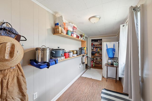 75 Reese Street, Irvine, KY 40336