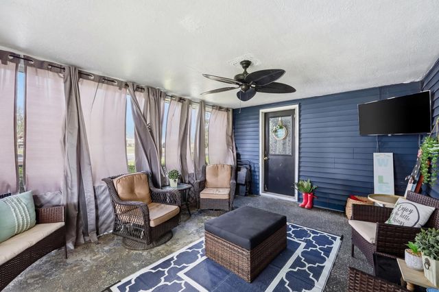 75 Reese Street, Irvine, KY 40336